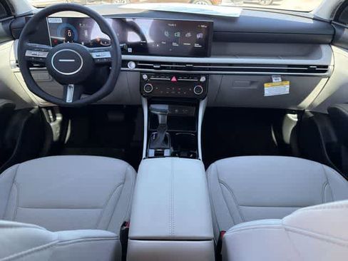 New 2026 Hyundai Tucson SEL FWD image 12