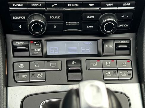 Used 2013 Porsche Boxster S image 18