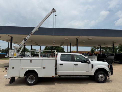 Used 2022 Ford F350 XL w/ Power Equipment Group AWD/4WD image 1