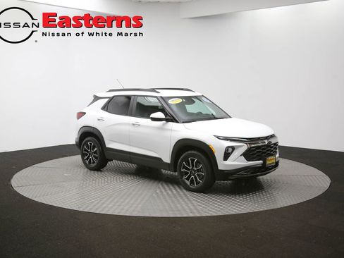 Used 2024 Chevrolet TrailBlazer ACTIV w/ Convenience Package image 95