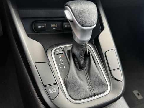 Used 2024 Kia Soul LX w/ Option Group 015 FWD image 19