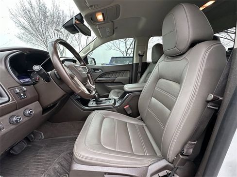 Used 2022 GMC Canyon Denali image 26