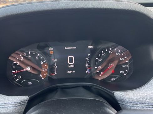 Used 2025 Jeep Compass Latitude w/ Convenience Group image 9