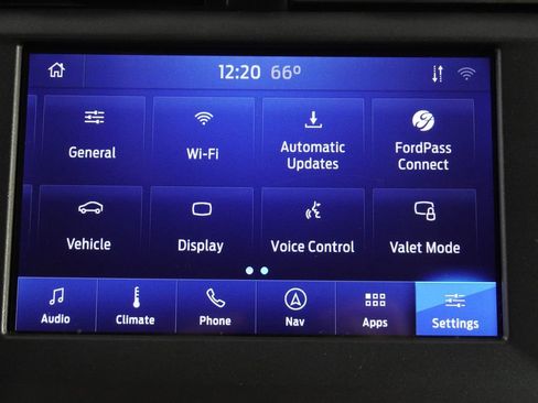 Used 2020 Ford Fusion SE FWD image 19