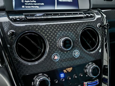 Used 2023 Rolls-Royce Cullinan Black Badge w/ Driver's Package image 38