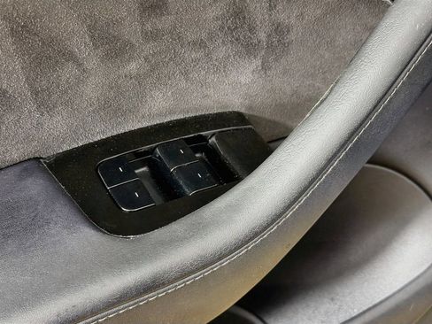 Used 2018 Tesla Model 3 Long Range RWD image 16