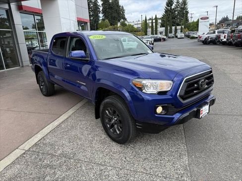 Certified 2022 Toyota Tacoma SR5 RWD image 10