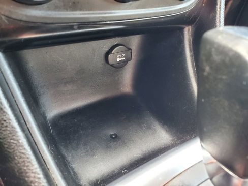 Used 2013 Chrysler 200 Limited FWD image 19