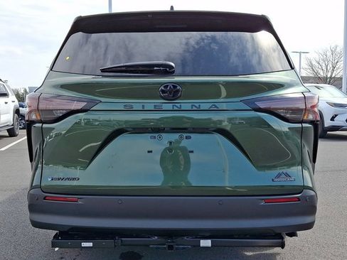 New 2026 Toyota Sienna XLE Woodland Edition image 5