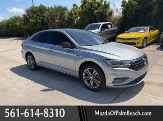 Used 2019 Volkswagen Jetta R-Line w/ R-Line Cold Weather Package FWD video 1