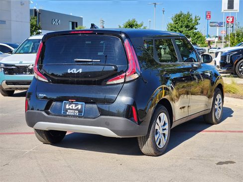 New 2025 Kia Soul LX image 4