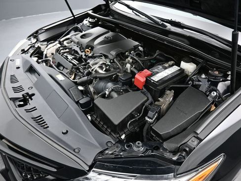 Used 2019 Toyota Camry XSE image 45