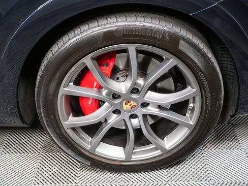 Certified 2023 Porsche Cayenne GTS image 40