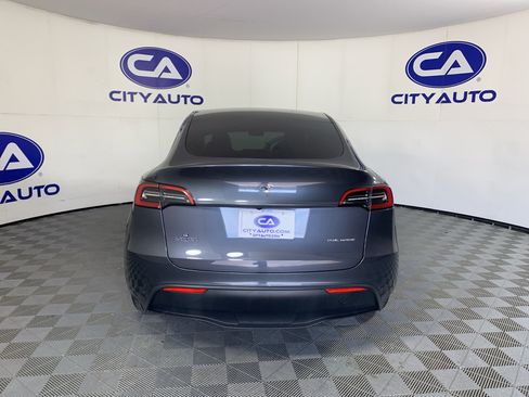 Used 2023 Tesla Model Y Long Range AWD/4WD image 4