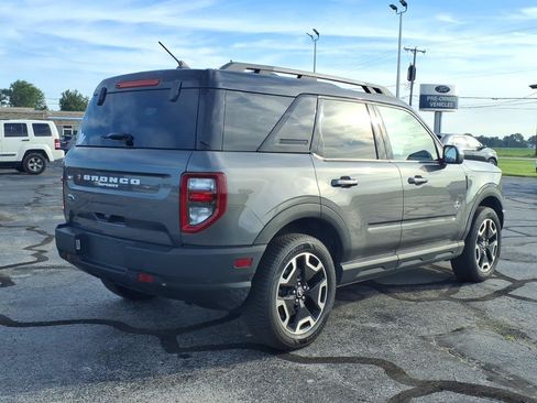 Used 2023 Ford Bronco Sport Outer Banks w/ Tech Package AWD/4WD image 3