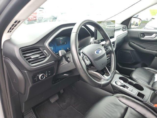 Used 2024 Ford Escape Platinum AWD/4WD image 20