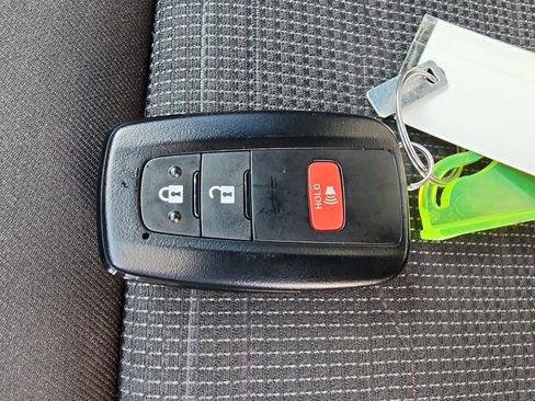 Used 2022 Toyota RAV4 SE w/ SE Grade Weather Package AWD/4WD image 26
