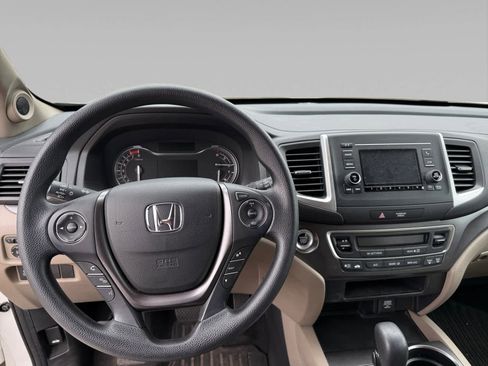 Used 2018 Honda Pilot LX image 10