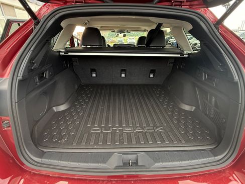 Used 2024 Subaru Outback Limited image 12