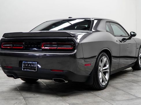 Used 2022 Dodge Challenger R/T image 11
