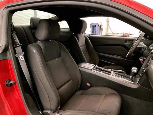 Used 2012 Ford Mustang Coupe RWD image 7