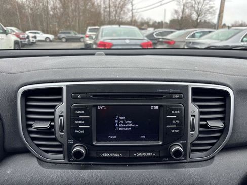 Used 2018 Kia Sportage LX image 29