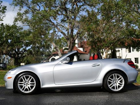Used 2009 Mercedes-Benz SLK 300 image 25