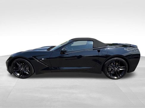 Used 2015 Chevrolet Corvette Stingray Convertible w/ 2LT Preferred Equipment Group RWD image 13