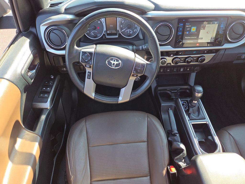 Used 2016 Toyota Tacoma Limited w/ Towing Package AWD/4WD image 35