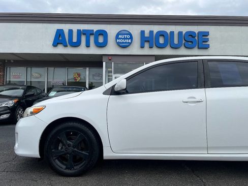 Used 2011 Toyota Corolla LE FWD image 34