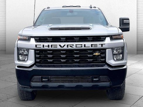 Used 2023 Chevrolet Silverado 2500 Custom w/ Custom Value Package image 2