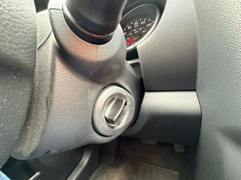 Used 2013 Nissan Rogue SV w/ Premium Pkg FWD image 20