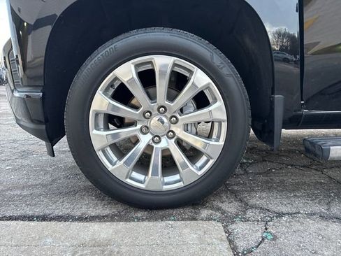 Used 2022 Chevrolet Silverado 1500 High Country image 3