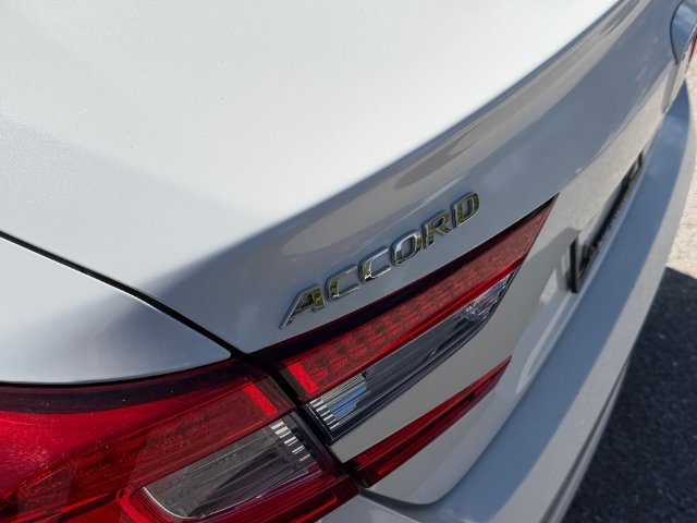 Used 2020 Honda Accord Touring image 15