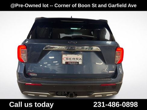 Used 2020 Ford Explorer XLT w/ Equipment Group 202A AWD/4WD image 4