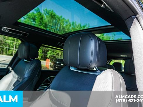 Used 2024 Land Rover Range Rover Long Wheelbase SE AWD/4WD image 17