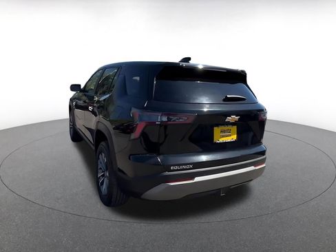 Used 2025 Chevrolet Equinox LT image 11