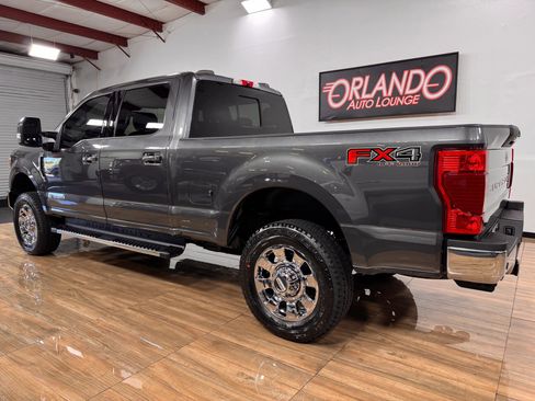 Used 2020 Ford F350 Lariat w/ Chrome Package image 9