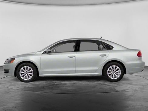 Used 2013 Volkswagen Passat 2.5 S FWD image 3