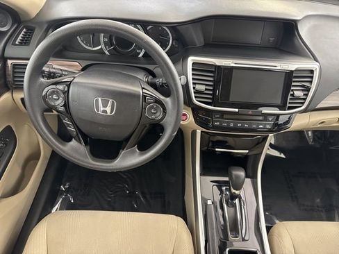 Certified 2017 Honda Accord EX image 27