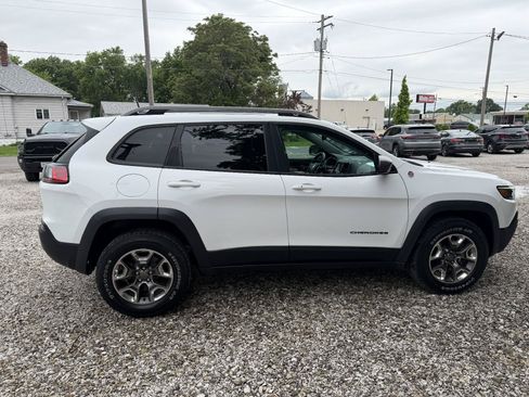 Used 2019 Jeep Cherokee Trailhawk AWD/4WD image 6