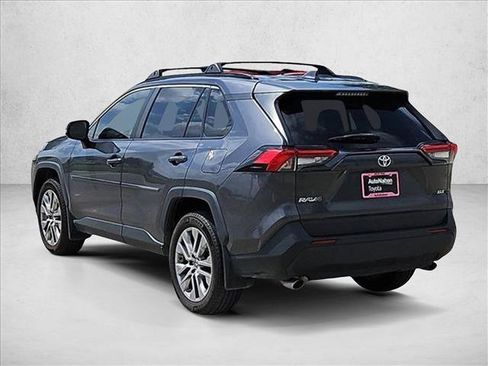 Used 2023 Toyota RAV4 XLE Premium FWD image 8