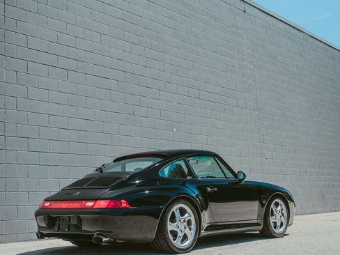 Used 1998 Porsche 911 Carrera S RWD image 35