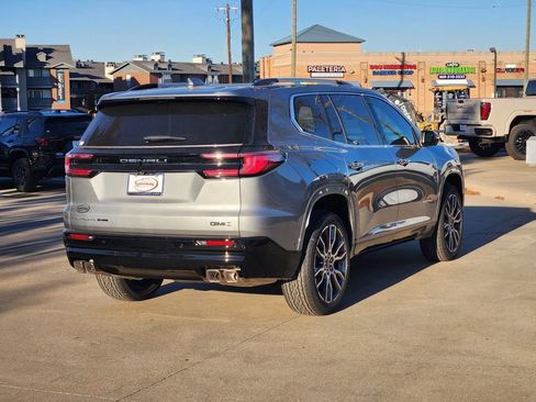 New 2026 GMC Acadia Denali Ultimate w/ LPO, Floor Liner Package image 5