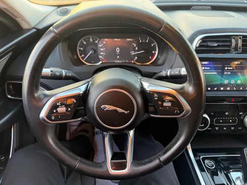 Used 2020 Jaguar XE S image 12