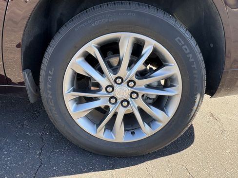 Used 2022 Buick Enclave Avenir w/ Avenir Technology Package image 10