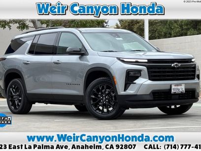 Used 2025 Chevrolet Traverse LT w/ Midnight/Sport Edition