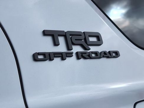 Used 2025 Toyota 4Runner TRD Off-Road Premium image 10