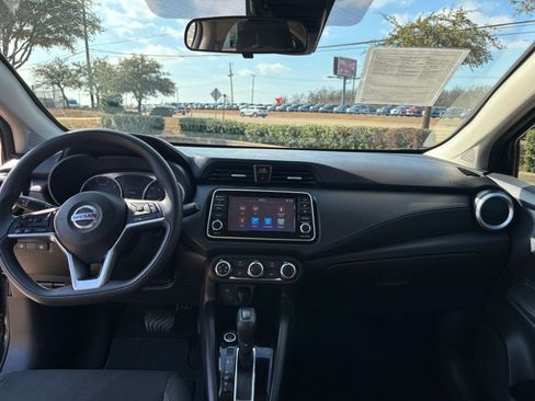 Used 2020 Nissan Versa S image 20