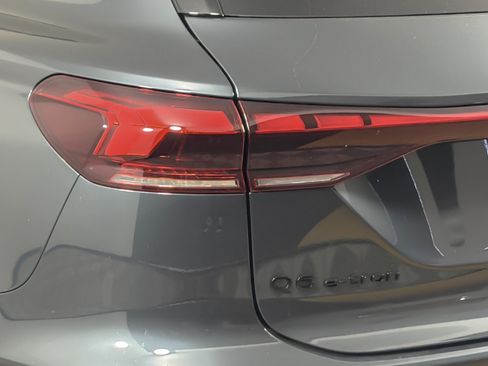 New 2027 Audi Q6 e-tron Premium AWD/4WD image 27